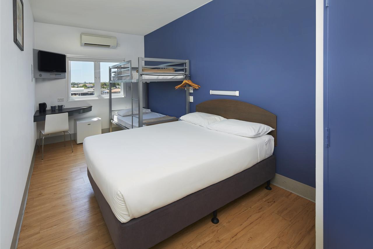 Ibis Budget Perth Airport Екстер'єр фото