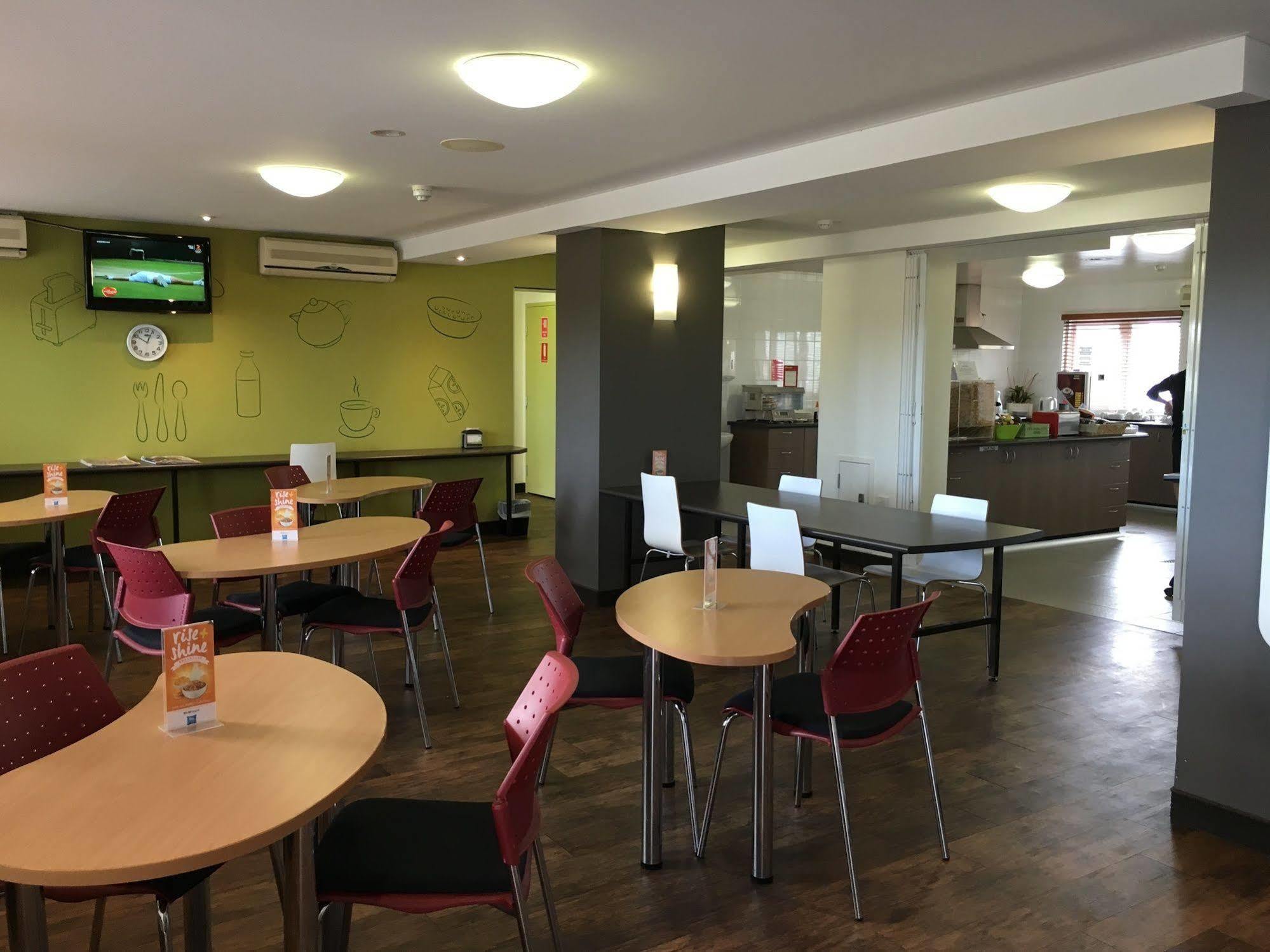 Ibis Budget Perth Airport Екстер'єр фото