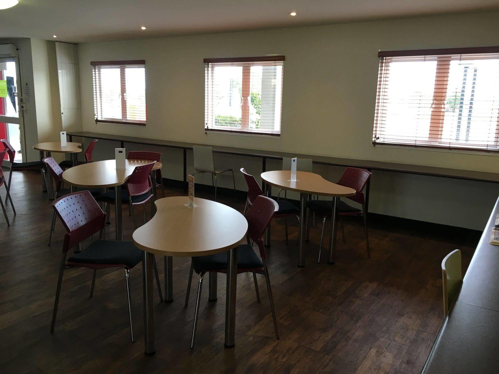 Ibis Budget Perth Airport Екстер'єр фото