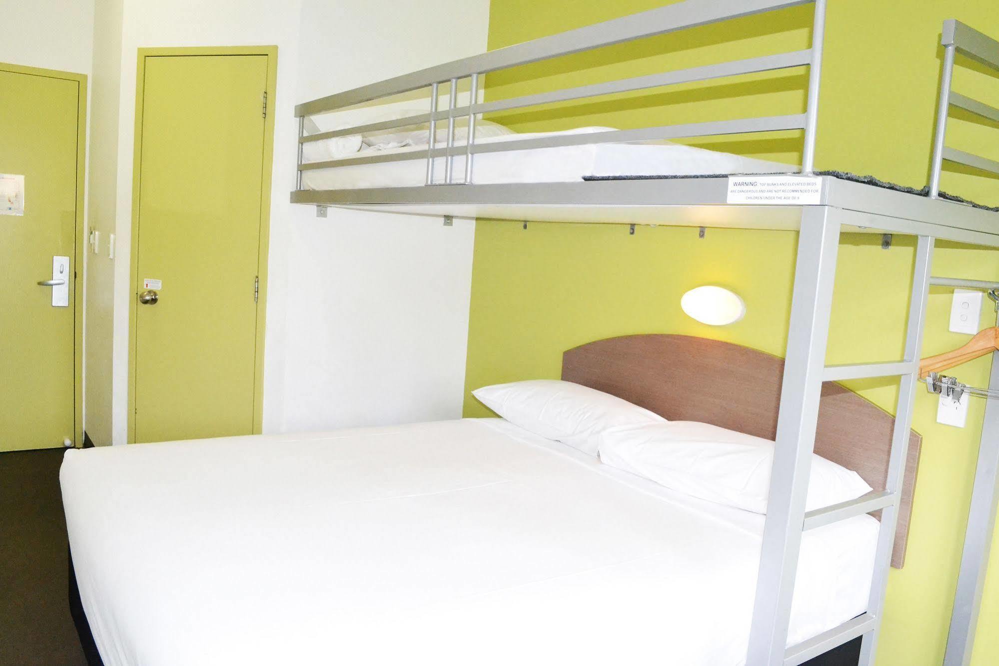 Ibis Budget Perth Airport Екстер'єр фото