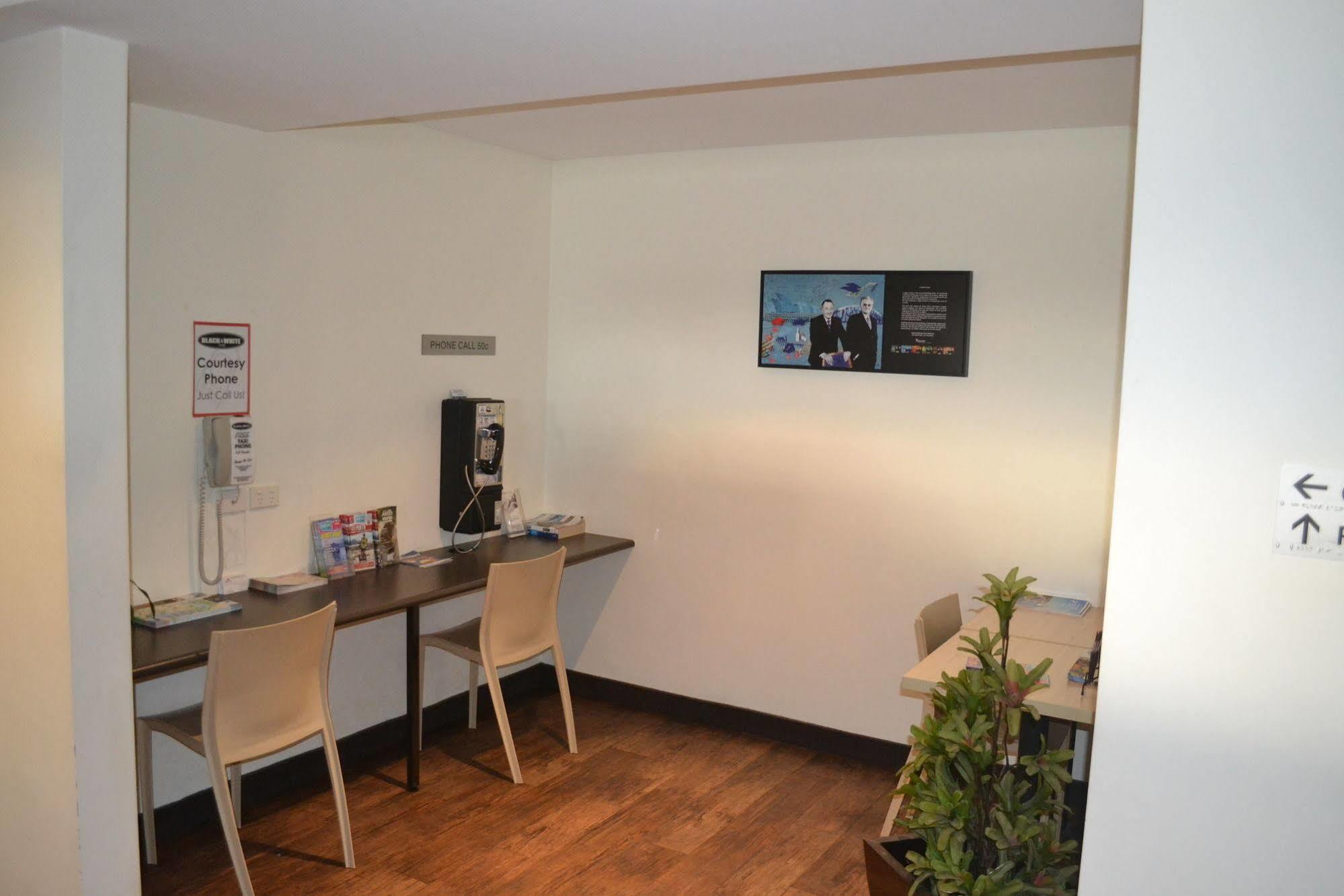 Ibis Budget Perth Airport Екстер'єр фото